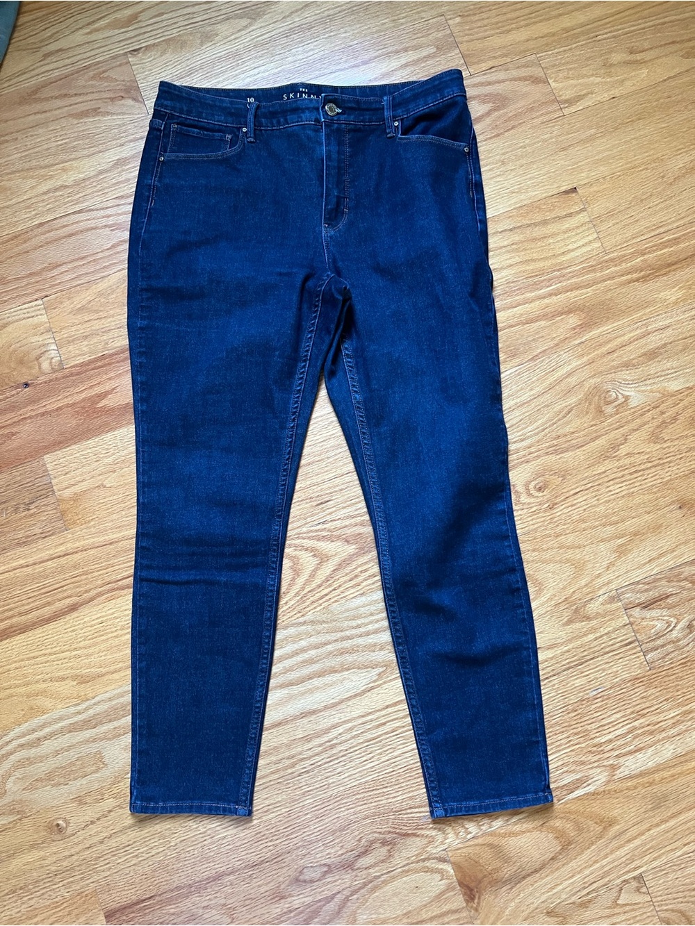White House Black Market Dark Blue Women’s Skinny Jeans